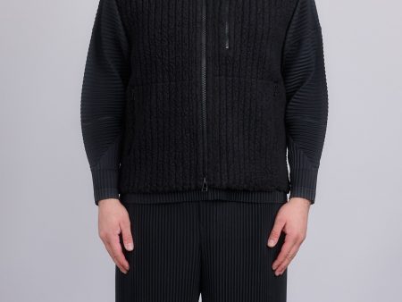 HOMME PLISSÉ ISSEY MIYAKE December Fleece Pleats Vest Black Online Sale