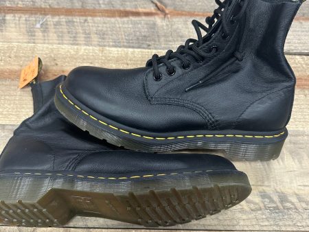 Women’s 7 Boots Supply