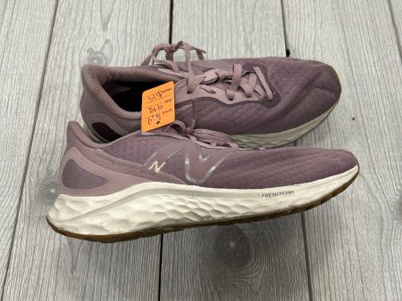 Women’s 9.5 New Balance Fashion