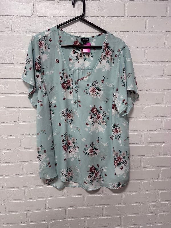 Women’s size 2 shirt Online now