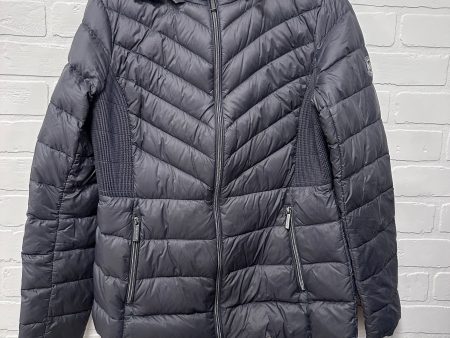 Women’s medium coat Hot on Sale